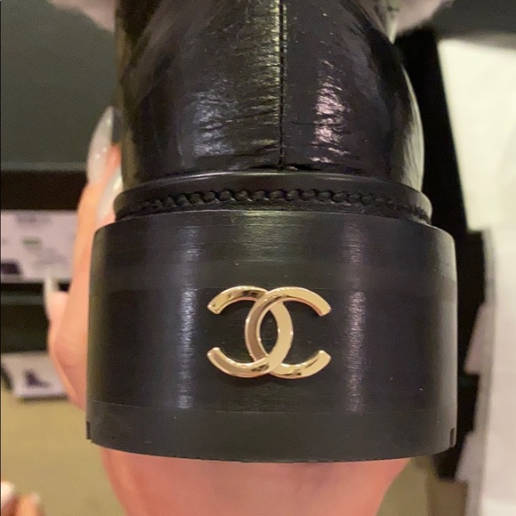 CHANEL Ankle boots size 39.5 - Picture 8 of 9